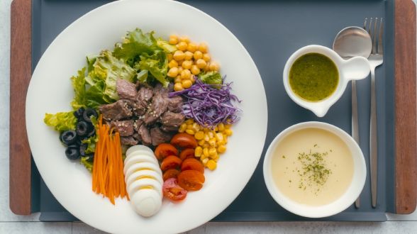 거제에 등장한 ‘미래형 카페’, 눈으로 보고 맛보는 스마트팜 카페